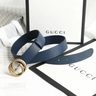 Gucci Ophidia Cinto de couro de grão completo liso com fivela dupla G azul dourado interligada