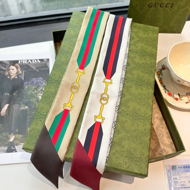 Gucci Ophidia GG Monogram Web Stripe Silk स्कार्फ 8