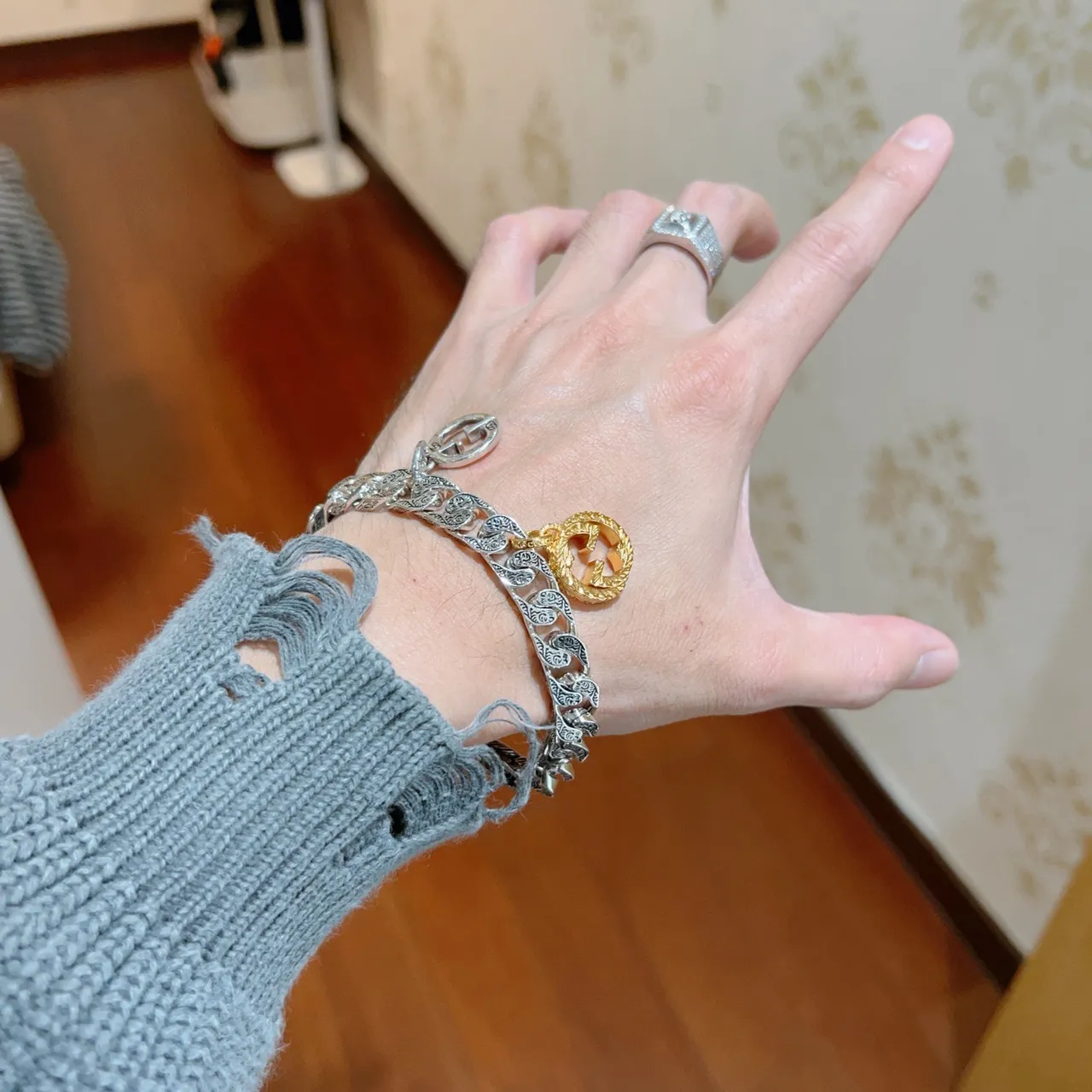 Gucci Ornate Curb-Link Double-G Charm Bracelet 5