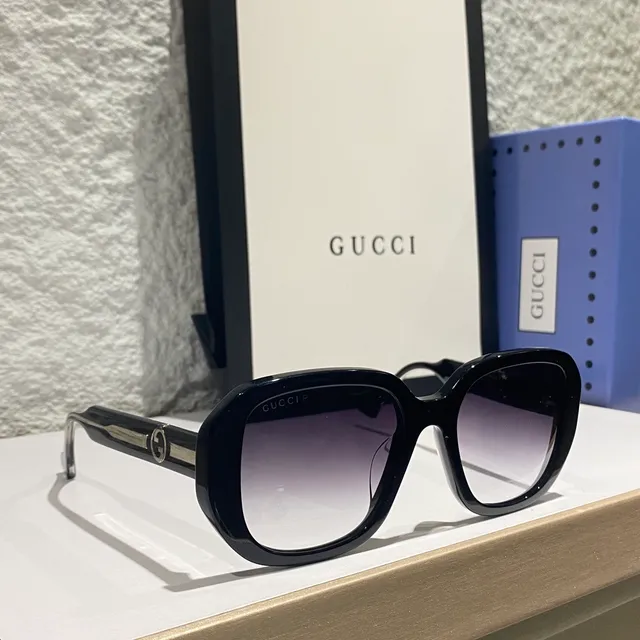 Gucci Oversized Square Translucent Pink Gradient Sunglasses 7