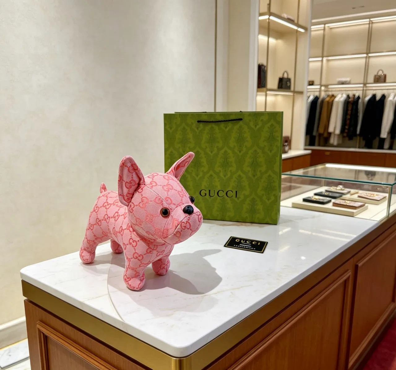 Gucci Sac à main rose et noir peluche bulldog silhouette GG monogramme tissu jacquard 4