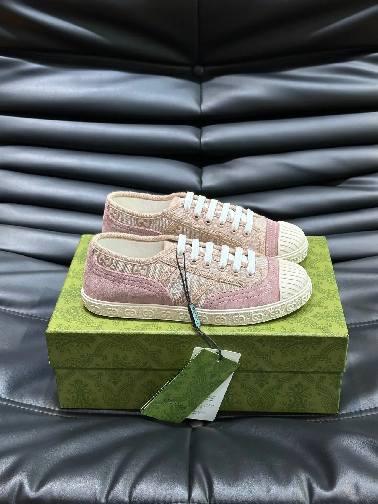 Gucci Zapatillas lifestyle rosa y blanco con upper de lona y ribeteado de goma en la punta 7