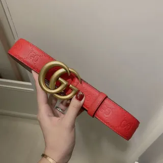 Gucci Cinto de couro Vermelho Dourado Monograma embossado GG Interlocking Double G Fivela