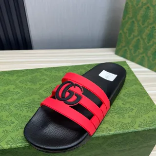 Gucci Screener Interlocking G Rojo y Negro chanclas