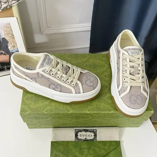 Gucci Screener baskets basses en maille et GG Monogram sneakers lifestyle 4