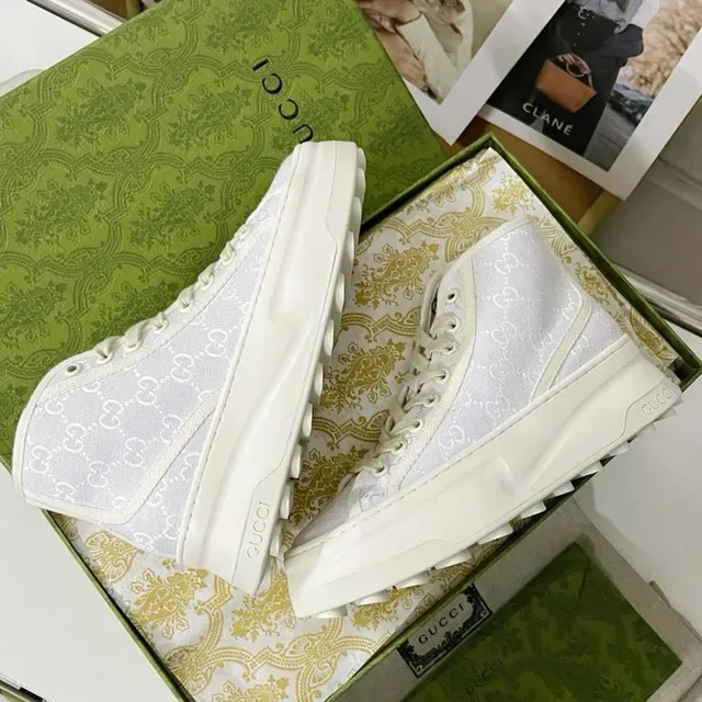 Gucci Screener toile monogramme blanc sneakers lifestyle 4