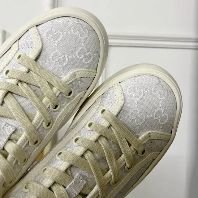 Gucci Screener toile monogramme blanc sneakers lifestyle 5