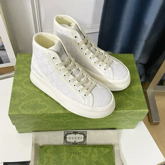 Gucci Screener toile monogramme blanc sneakers lifestyle 7