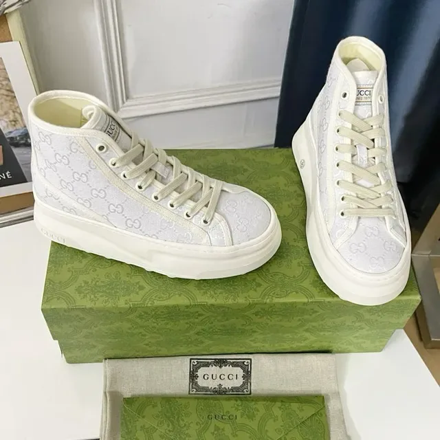 Gucci Screener toile monogramme blanc sneakers lifestyle 9