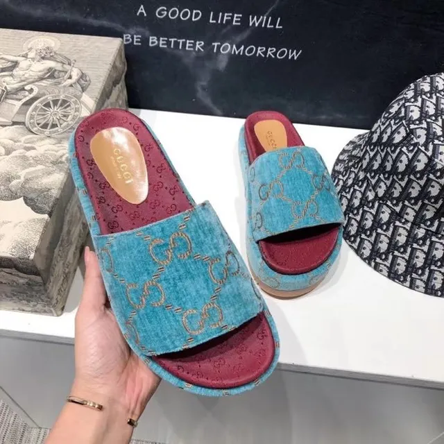 Gucci Screener টারকয়েজ এবং লাল ভেলভেট স্লিপার 4