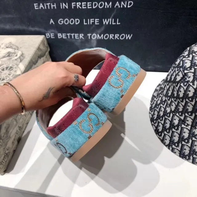 Gucci Screener টারকয়েজ এবং লাল ভেলভেট স্লিপার 6