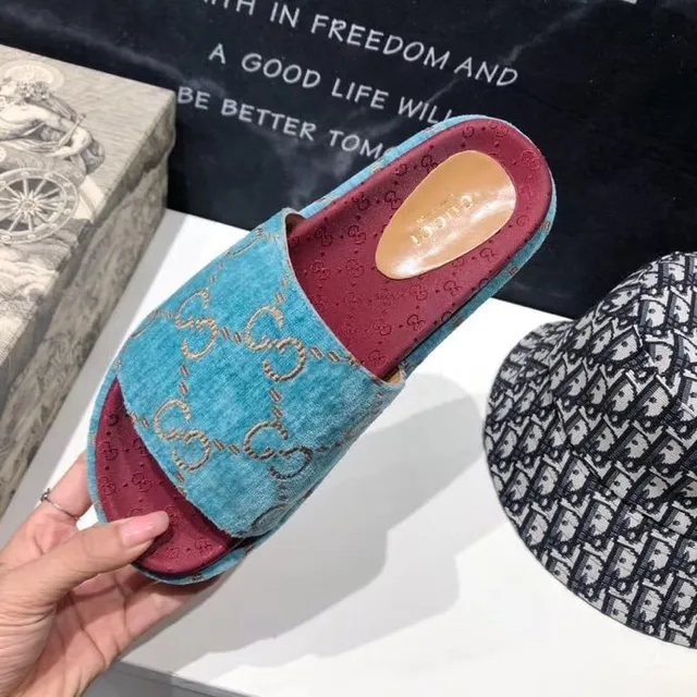 Gucci Screener টারকয়েজ এবং লাল ভেলভেট স্লিপার 8