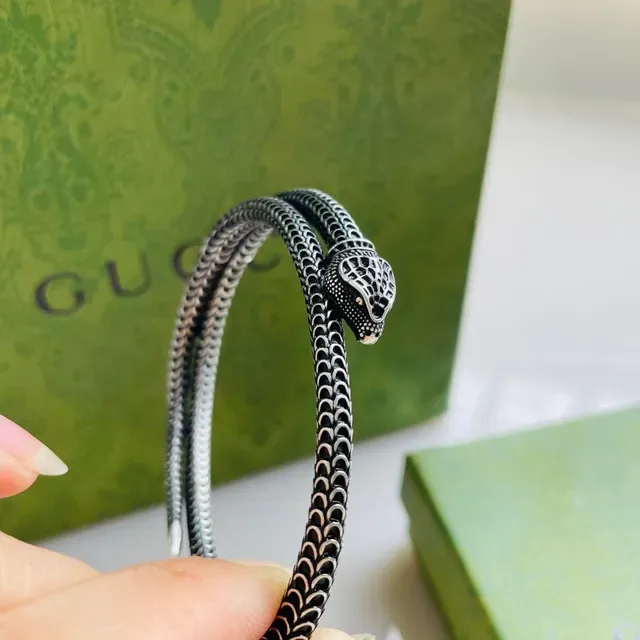 Gucci Serpent Scale-Link Black and Silver Bracelet 8