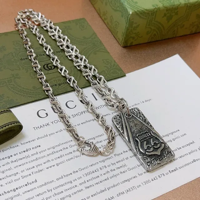 Gucci Silver Army Green Oxidized Finish G-Motif Link Chain Necklace 3