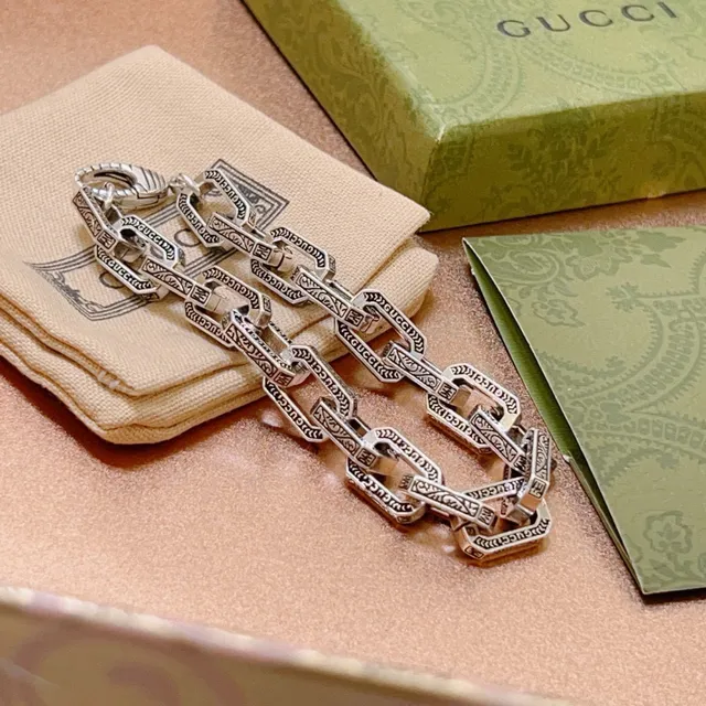Gucci Silver Black Engraved Chain-Link Rectangular Links Bracelet 6