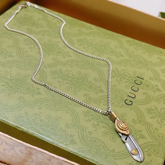 Gucci Silver Gold Two-Tone Metal Feather Pendant Necklace 6