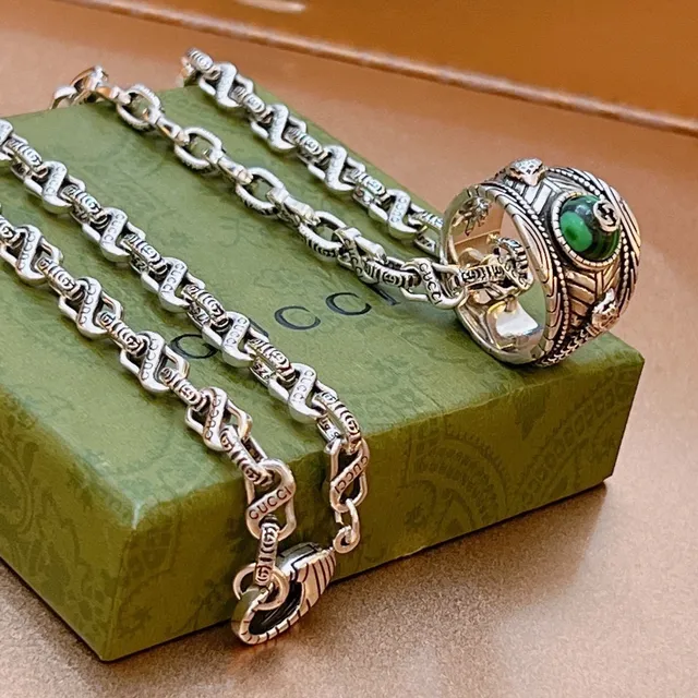Gucci Silver Green Ornate Chain Engraved Link Details Necklace 5