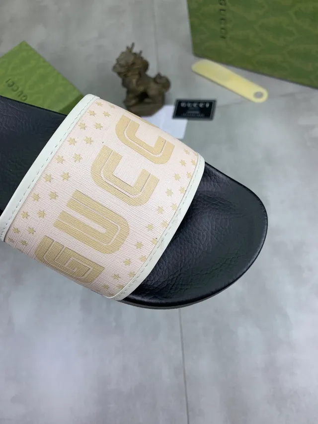 Gucci Slide Preto e Marrom Escuro com GG Monogram embossado 23