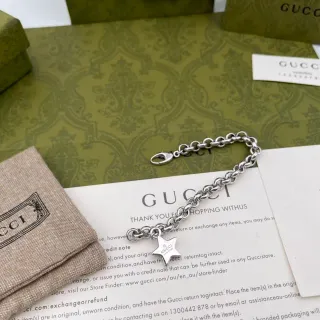 Gucci سوار نجمة تعويذة سلسلة لون فضي