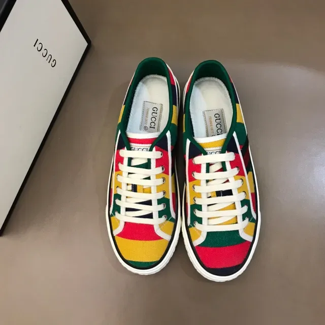 Gucci Tennis 1977 حذاء رياضي أسلوب الحياة متعدد الألوان المخطط من القماش 9
