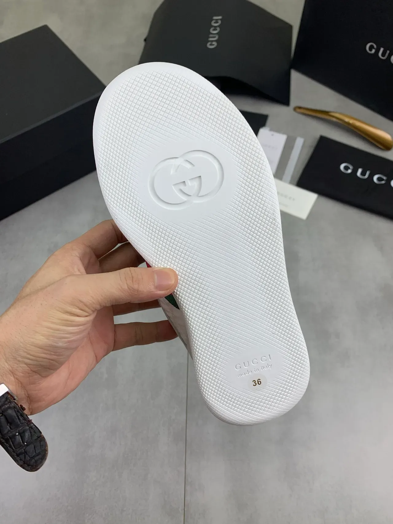 Gucci Tennis 1977 Branco e Cinza Web Stripe Lifestyle Sneakers 3