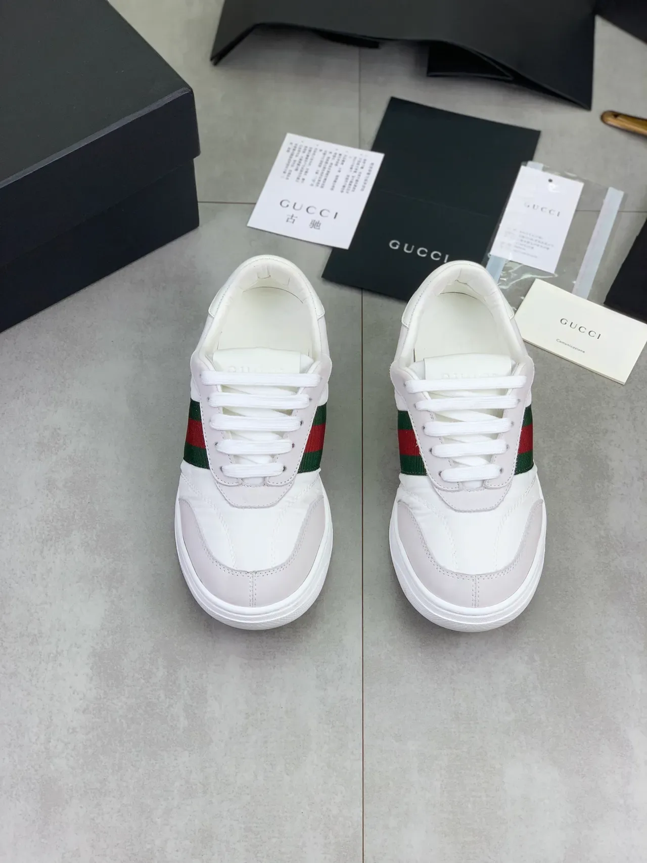 Gucci Tennis 1977 Branco e Cinza Web Stripe Lifestyle Sneakers 5