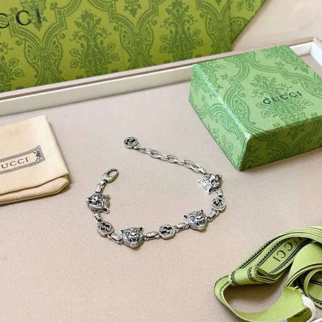 Gucci Tiger Head and Interlocking G Motif Silver Bracelet 9