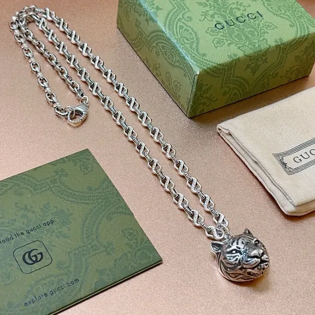 Gucci Tiger Head Pendant Silver-Tone Chain Necklace 7