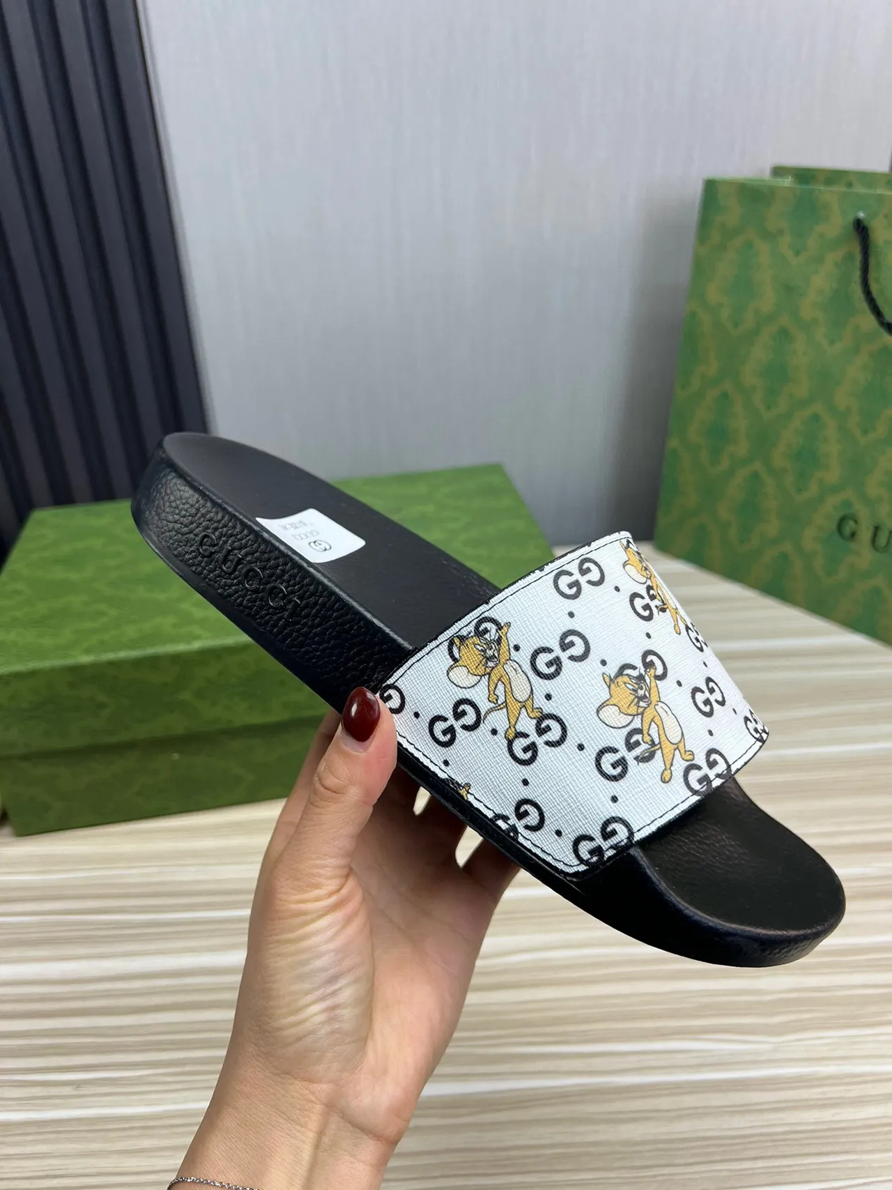 Gucci Tom & Jerry GG imprimé glisseuses 3