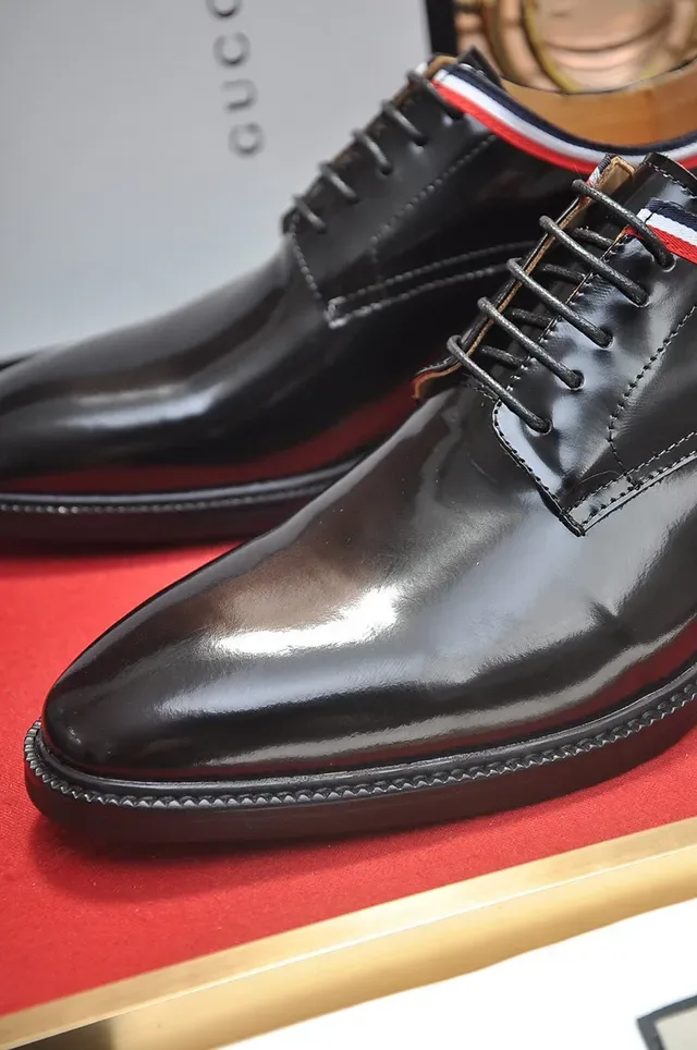 Gucci Web-Trimmed Black Oxford Shoes 3