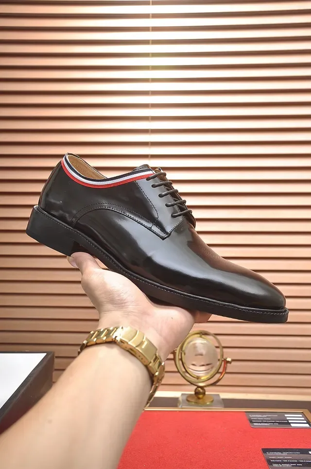 Gucci Web-Trimmed Black Oxford Shoes 7