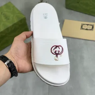 Gucci 白色酒红色橡胶模制鞋底刺绣马衔扣 GG 标志拖鞋