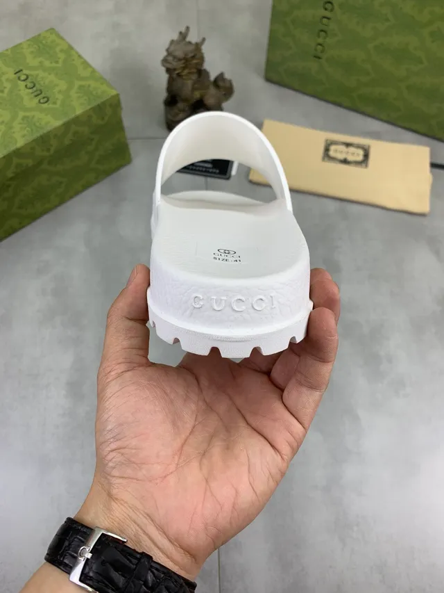 Gucci Chinelos Brancos Borgonha Sola de Borracha Moldada Bordada Horsebit Logo GG 3
