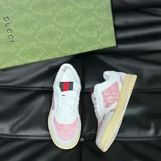 Gucci Blanco Rosa GG Monograma Lona Web Rayas Etiqueta Talón Estilo de Vida Zapatillas