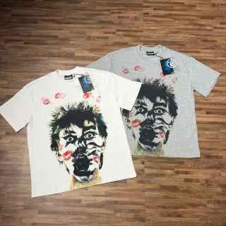 Hellstar Graphic Print Distorted Face Kiss Mark T-Shirt