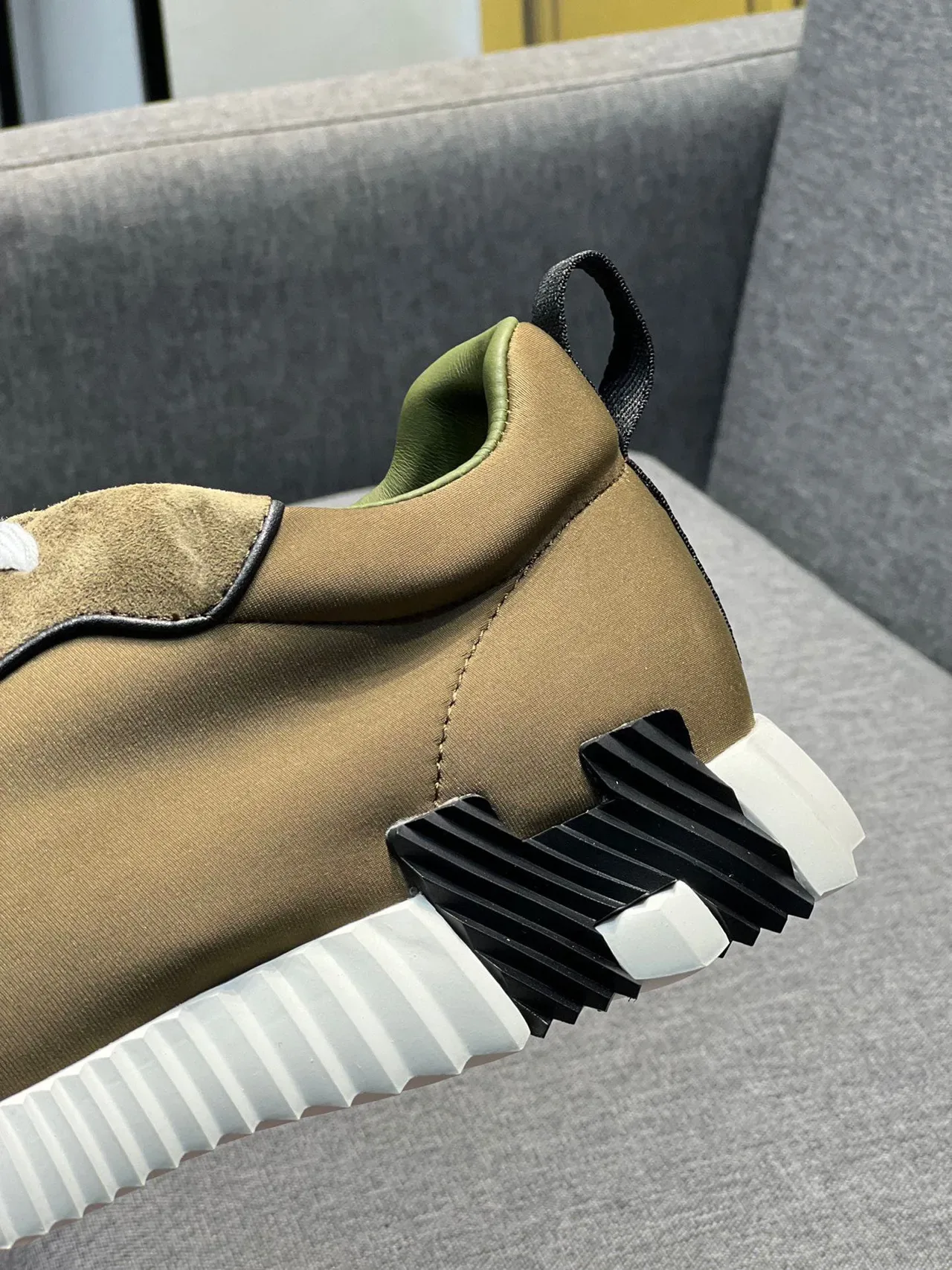 Hermès Army Green White Olive 麂皮和织物鞋面 系带运动鞋 8