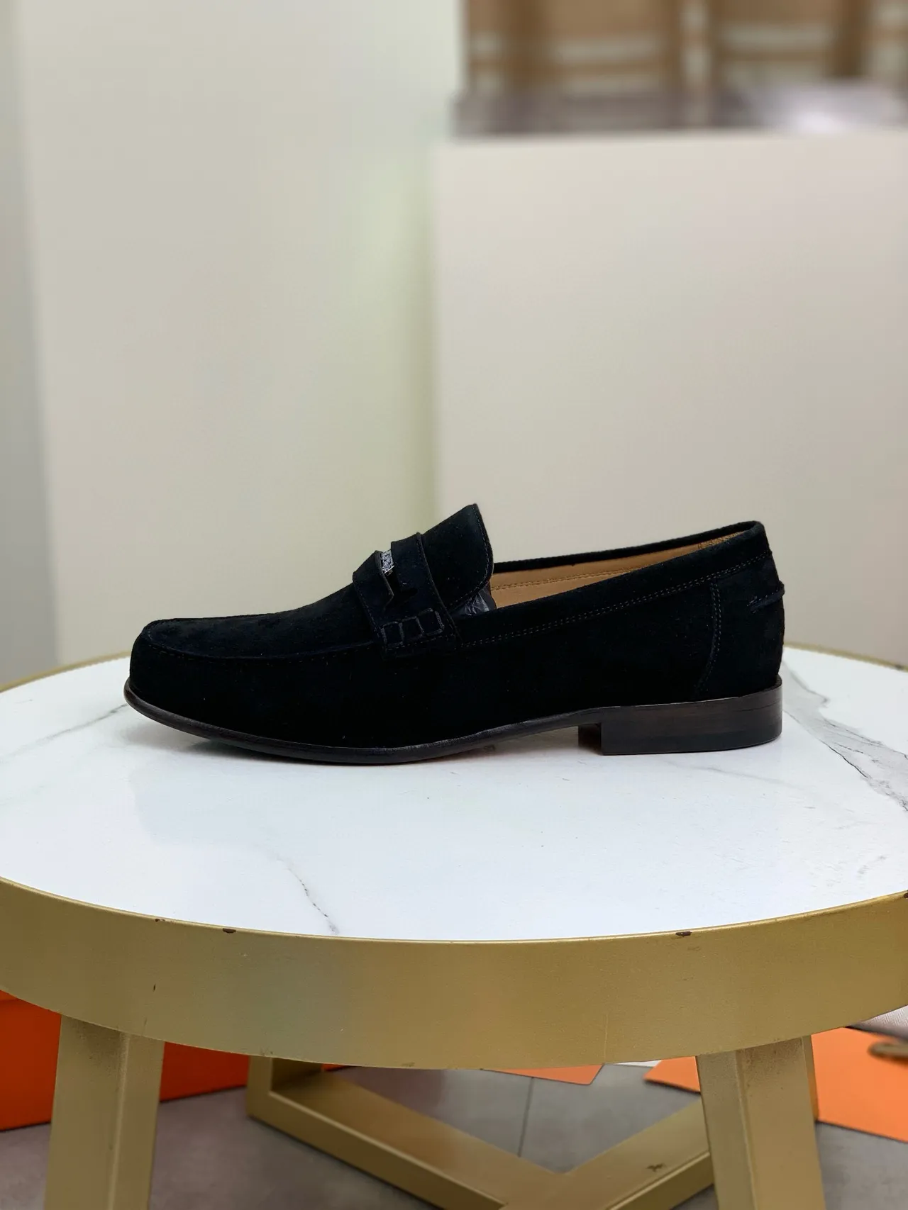Hermès Penny Loafer de Camurça Preto e Marrom 6
