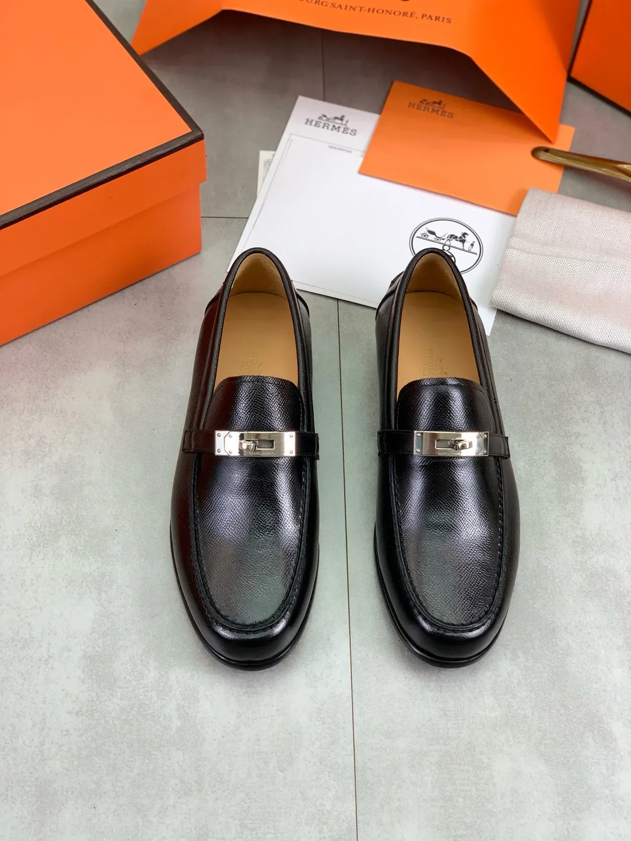 Hermès Black Silver Textured Leather Metal Buckle Clasp Loafer 5