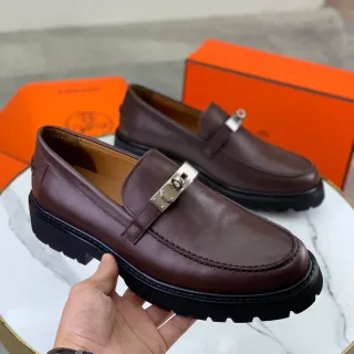 Hermès 棕黑皮革 踩脚 金属转锁扣 乐福鞋
