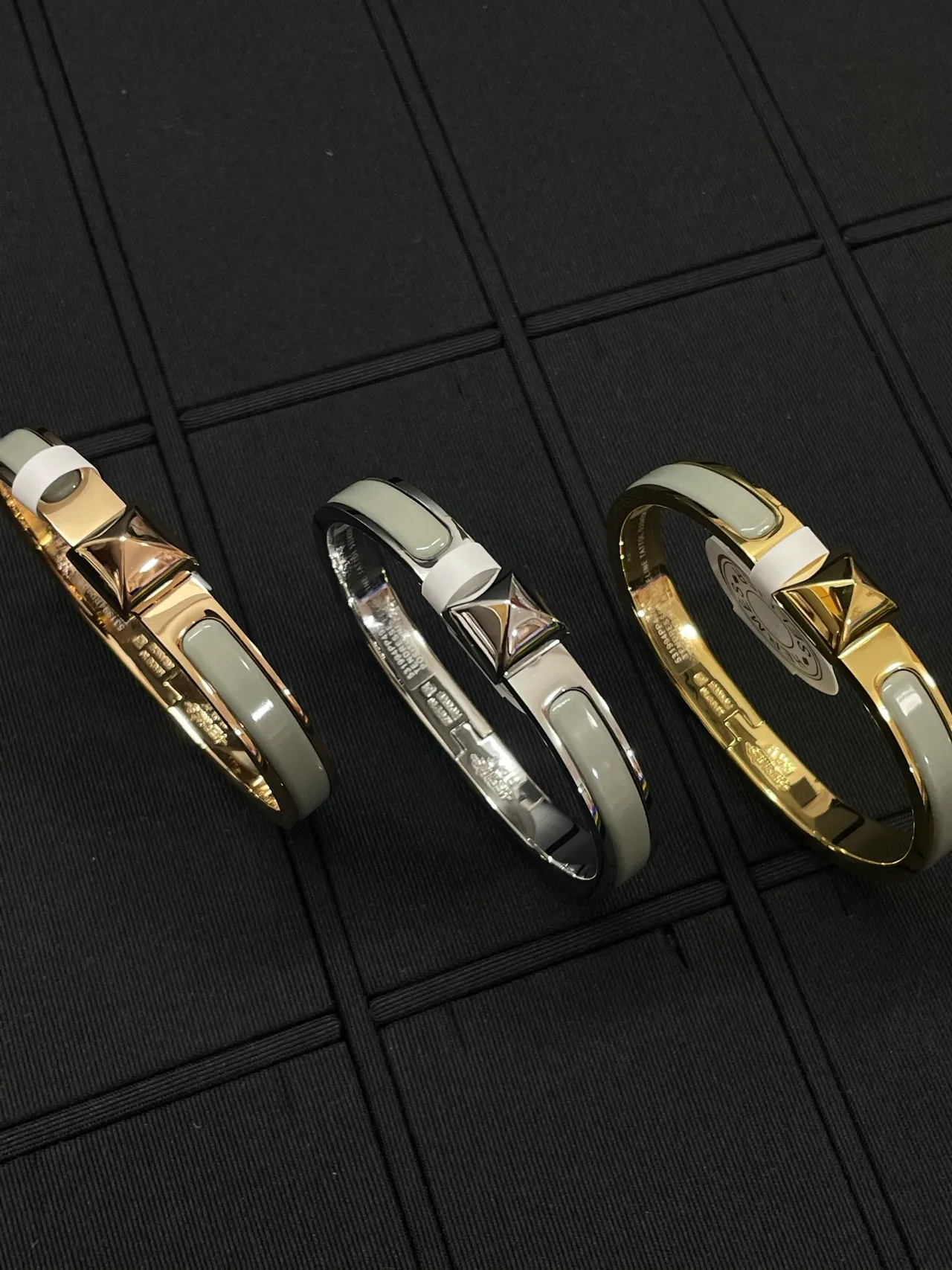 Hermès Collier de Chien White Enamel Gold and Palladium Bracelets 8