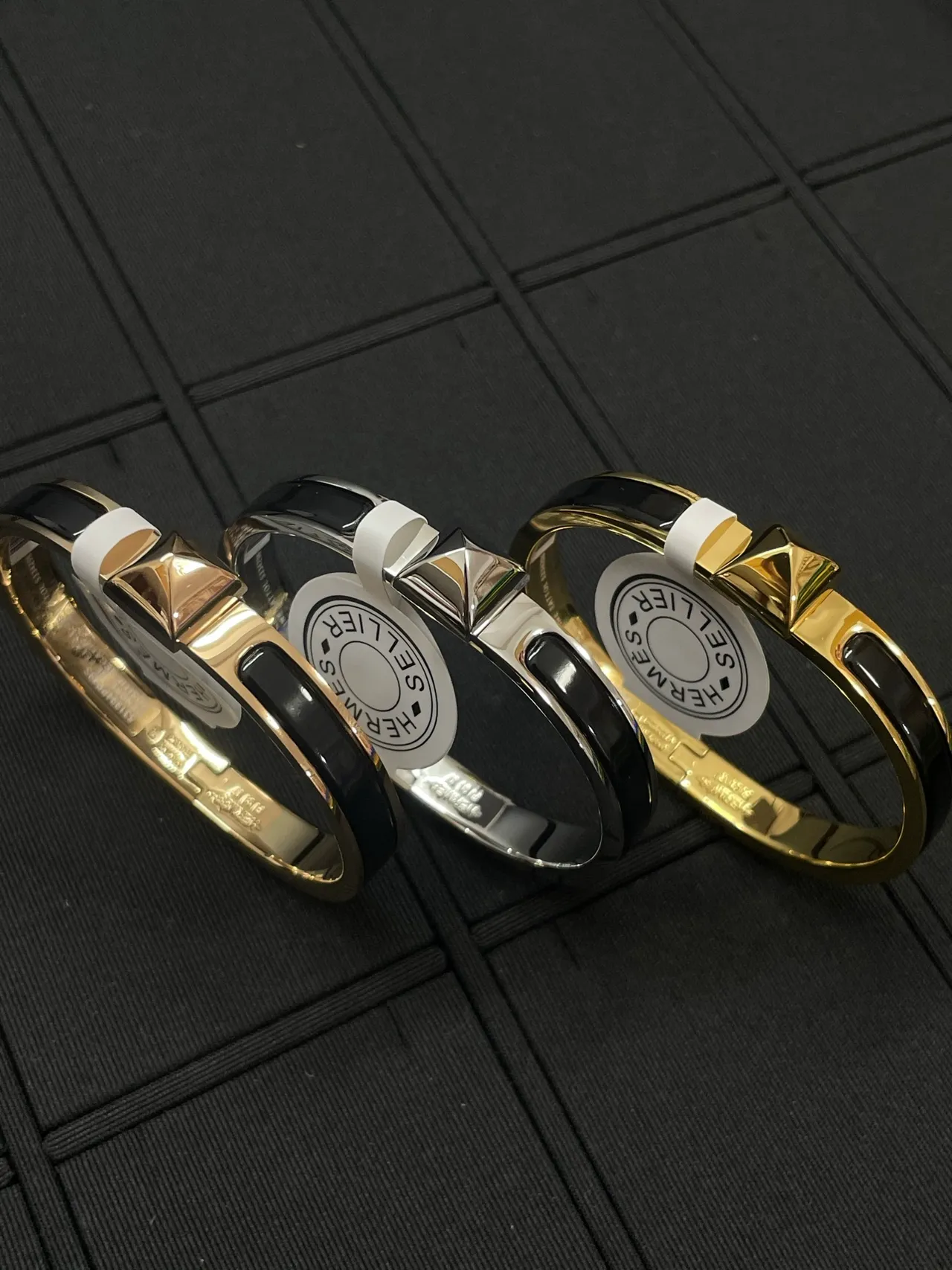 Hermès Collier de Chien White Enamel Gold and Palladium Bracelets 9
