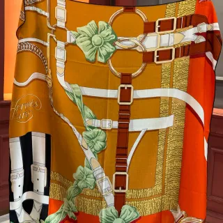 Hermès Arnês Equestre Imprimé orange Foulard en Soie