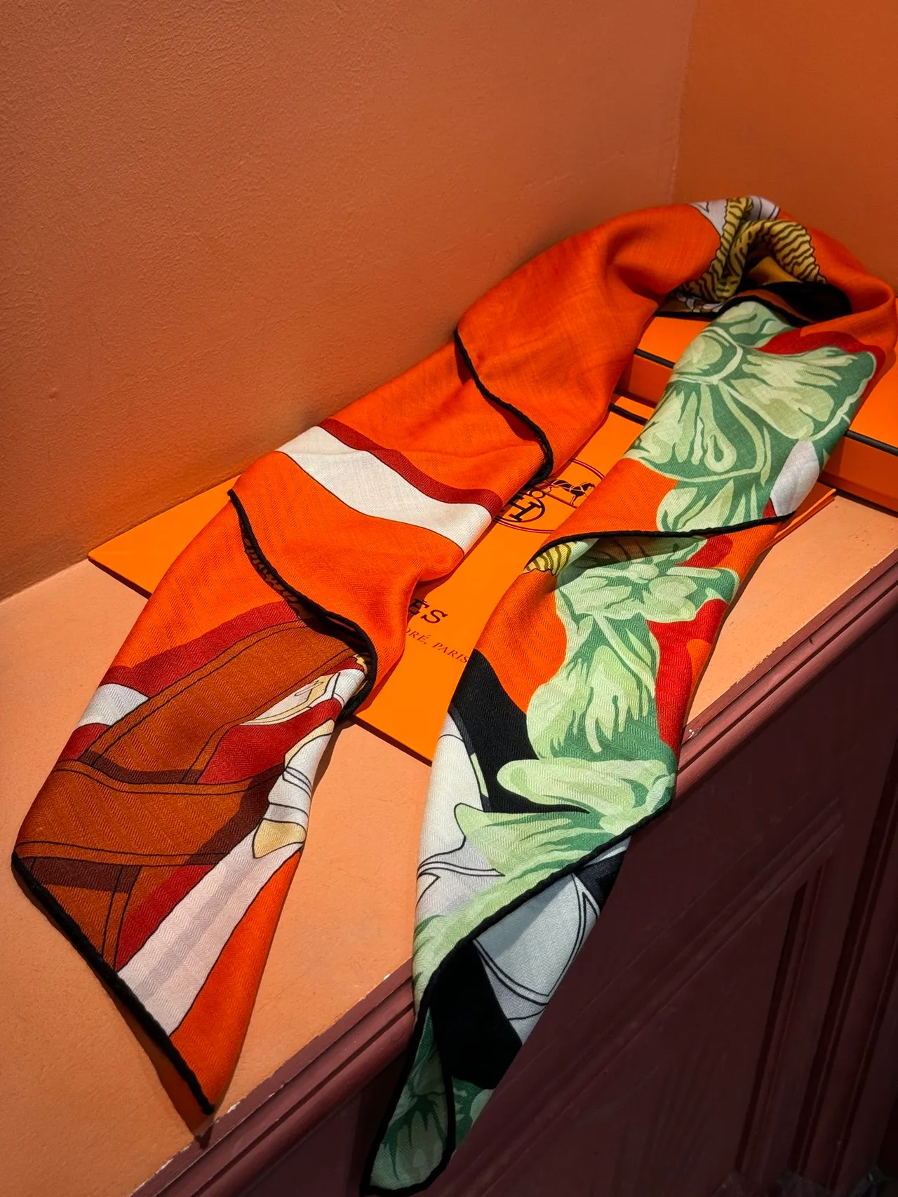 Hermès घुड़साल हार्नेस प्रिंट नारंगी रेशम स्कार्फ 7