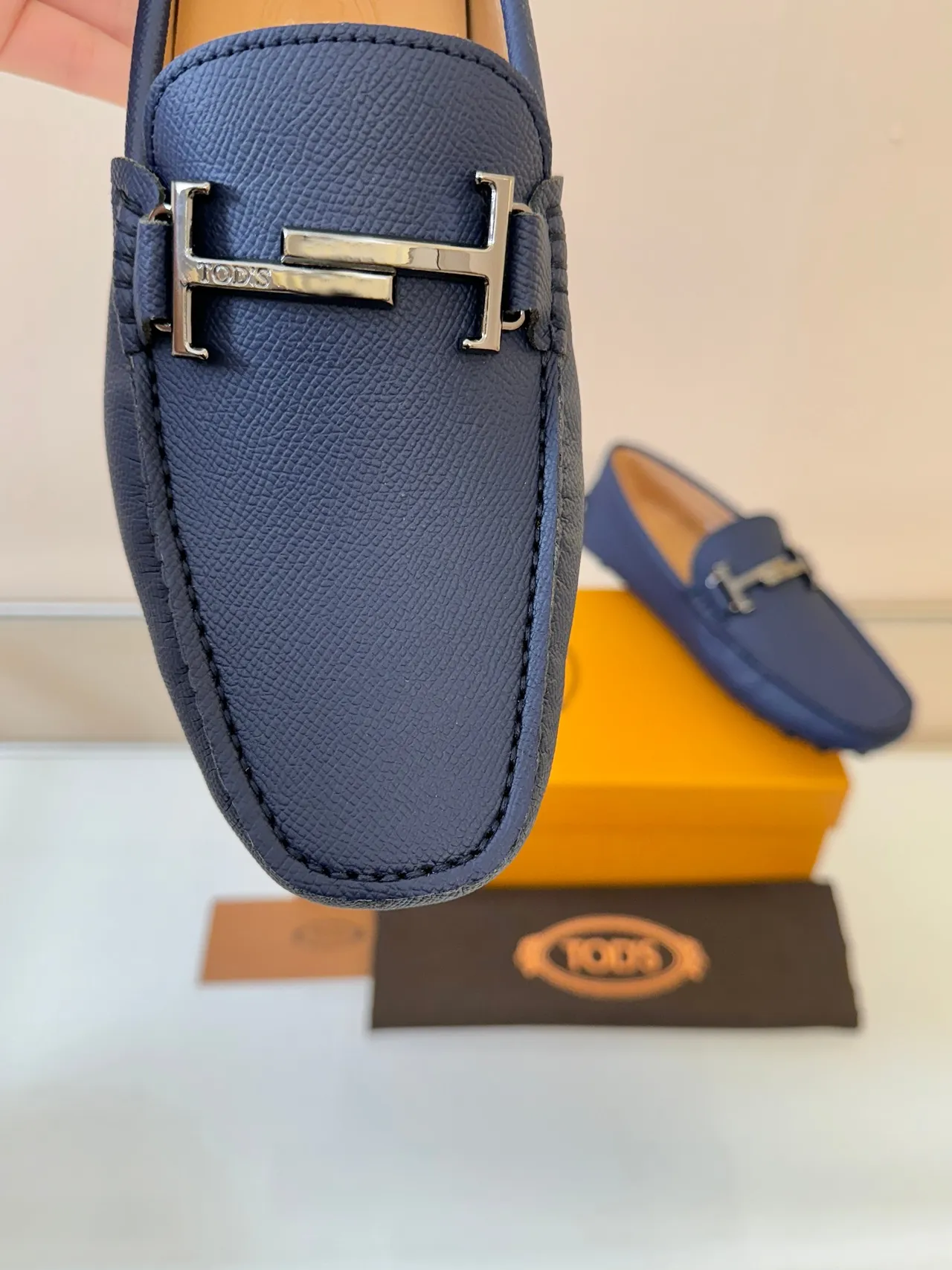 Hermès H Loafer Mocassim Couro Granulado Azul Marinho 3
