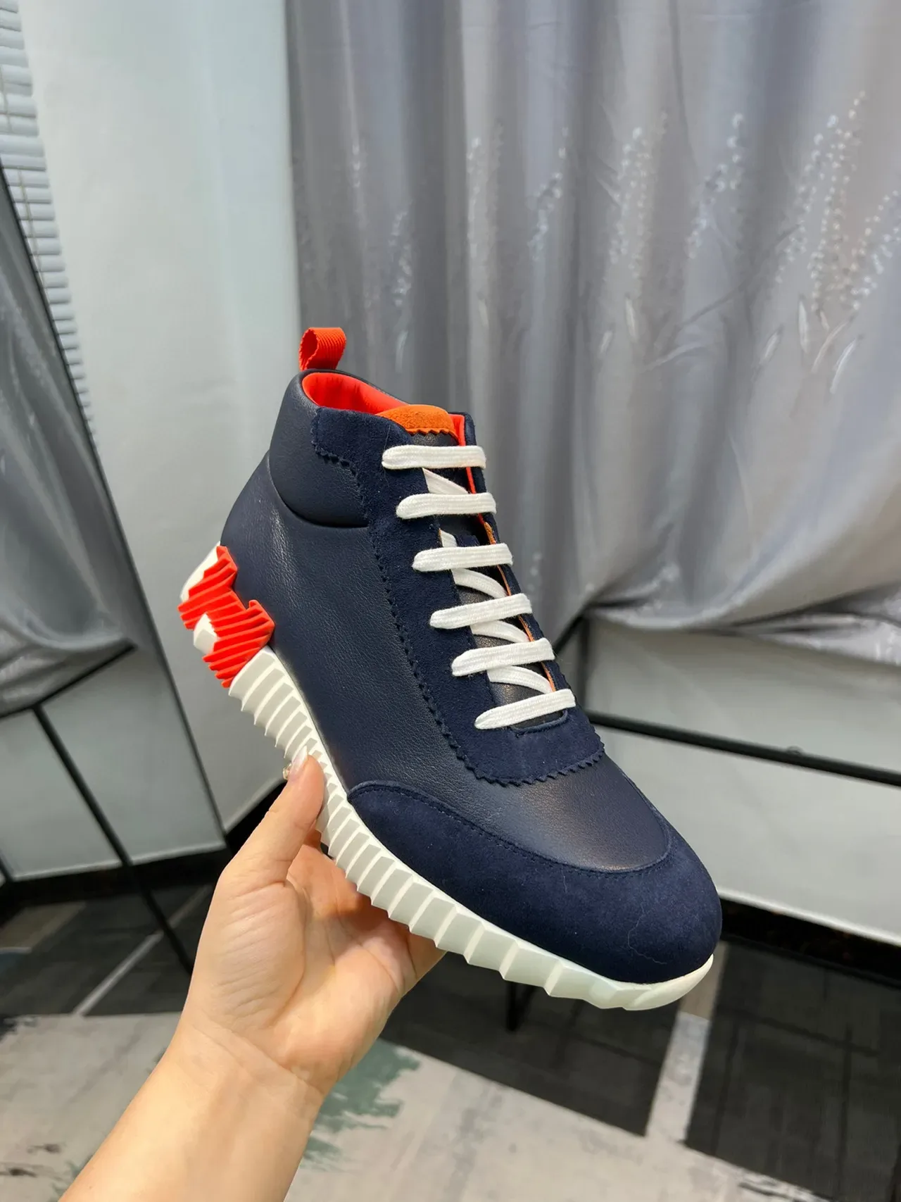 Hermès H Midsole Accent Navy y Orange Sneaker Lifestyle 6