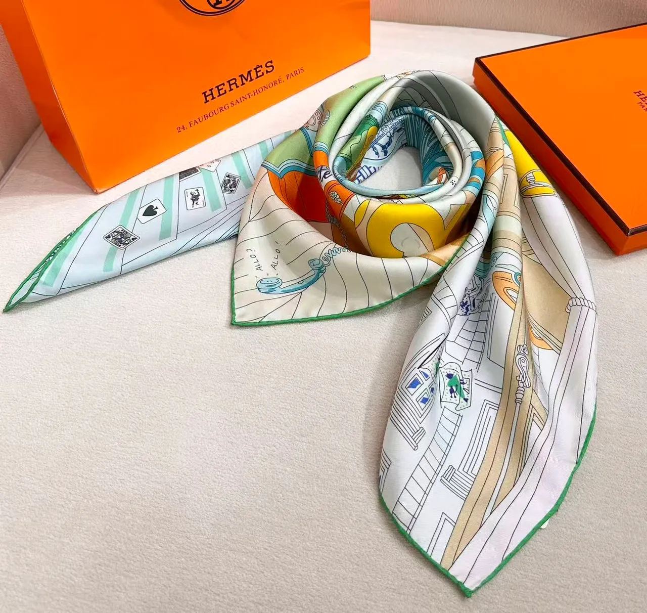 Hermès Hermès Scope 室内场景插图丝绸围巾 5
