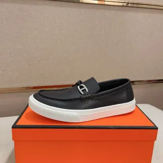 Hermès Oran أسود أبيض جلد سولا مطاطية لوبفر