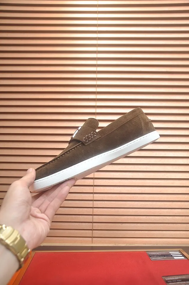 Hermès Oran Mocassins de Camurça Marrom com Fivela H 5