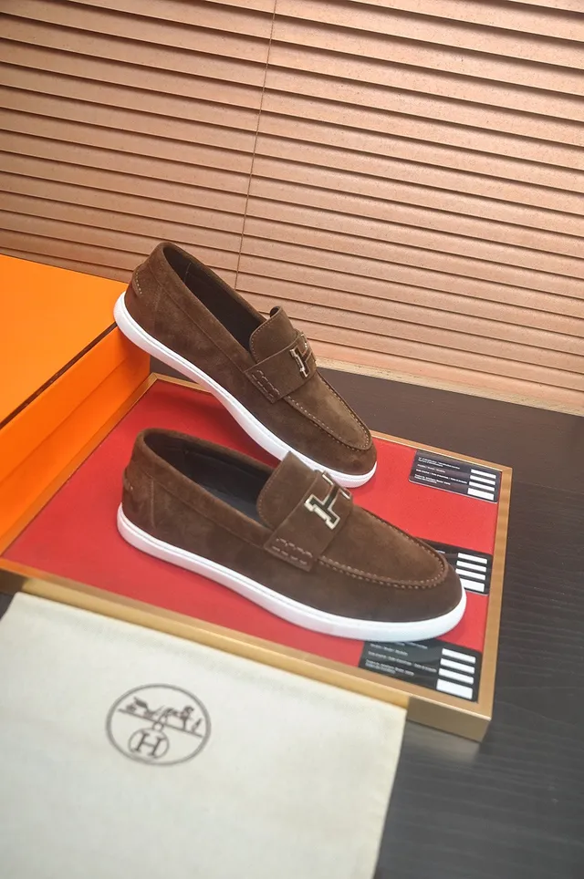 Hermès Oran Mocassins de Camurça Marrom com Fivela H 6