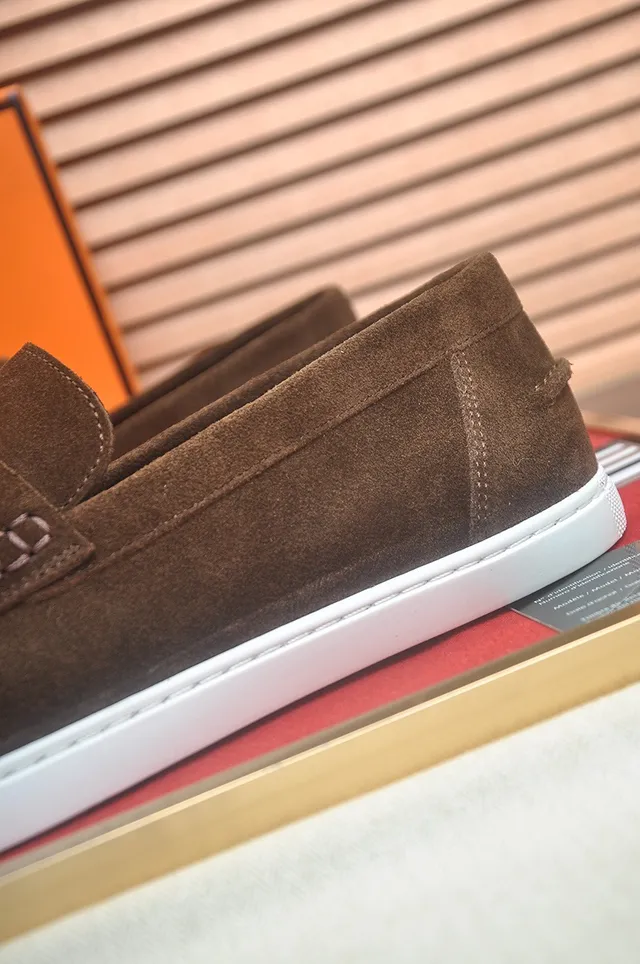 Hermès Oran Mocassins de Camurça Marrom com Fivela H 9